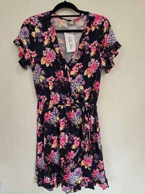 Haptics Boutique Floral Wrap Dress Size Large